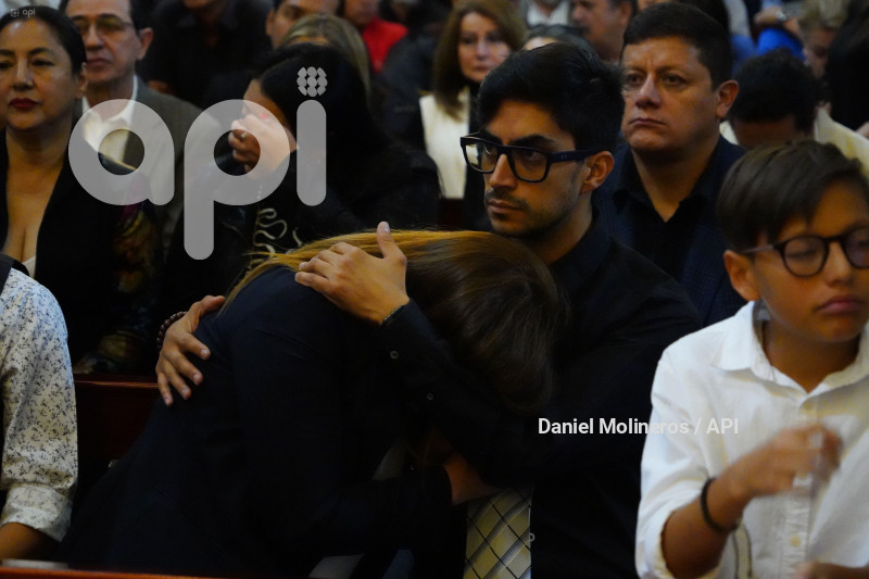 HOMENAJE FERNANDO VILLAVICENCIO