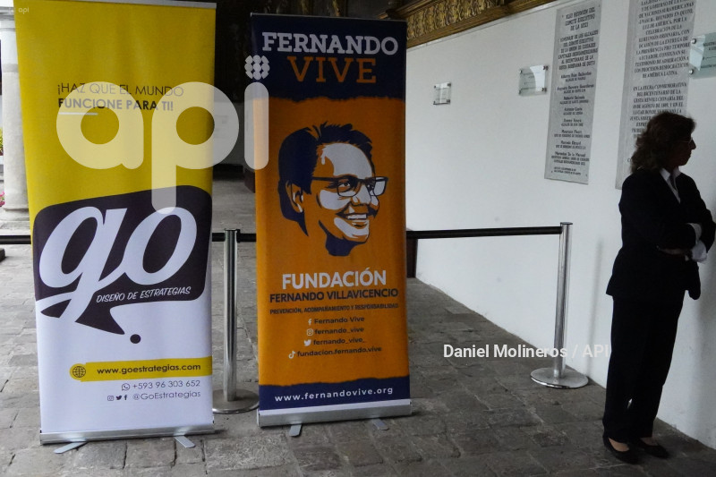 HOMENAJE FERNANDO VILLAVICENCIO