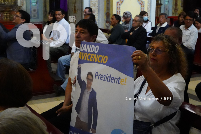 HOMENAJE FERNANDO VILLAVICENCIO