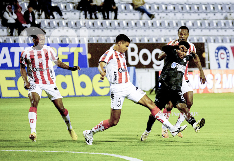 FBL LIGA PRO ECUABET TECNICO AUCAS