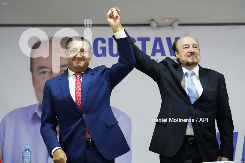 DEMOCRACIA SI SAQUICELA