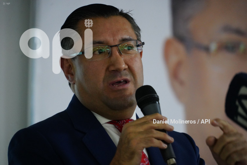 DEMOCRACIA SI SAQUICELA