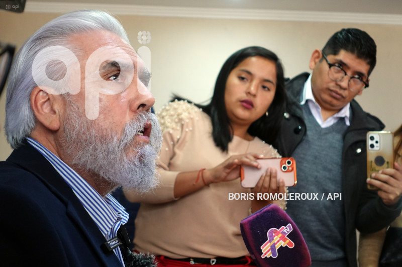 CUENCA-CARGO-GOBERNADOR-SANTIAGO MALO