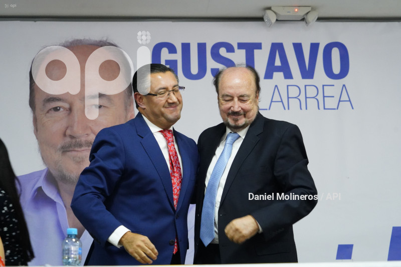 DEMOCRACIA SI SAQUICELA