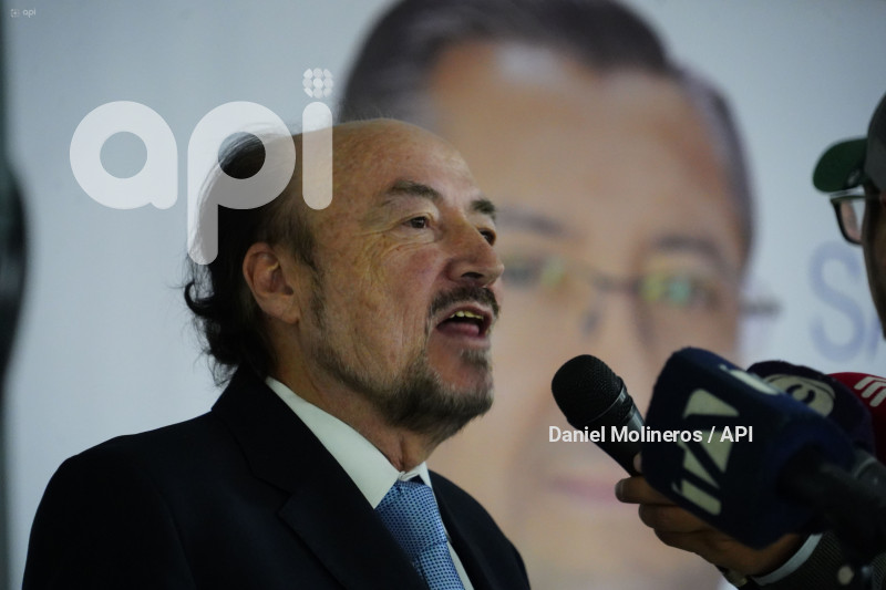 DEMOCRACIA SI SAQUICELA