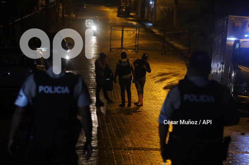MASACRE MINAS PONCE ENRIQUEZ
