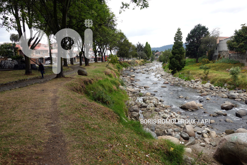 CUENCA-RIO TOMEBAMBA CAUDAL BAJO