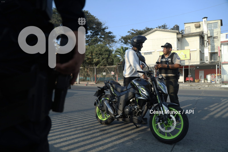 GYE-OPERATIVO POLICIA DURAN