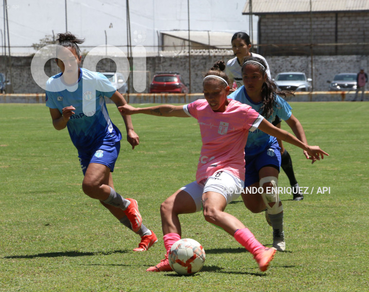 FBL-SUPERLIGA-FEMENINA-NANAS-MACARA