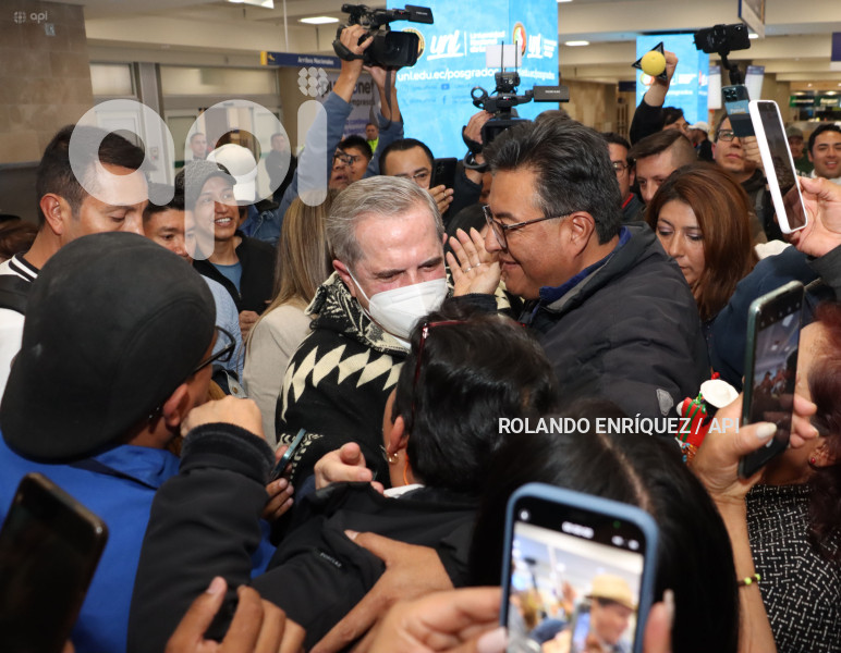 ARRIBO-RICARDO-PATINO