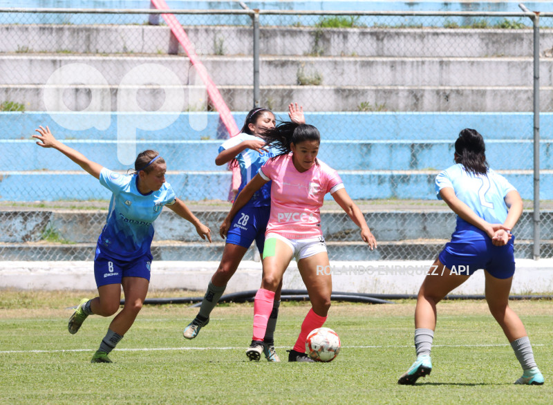 FBL-SUPERLIGA-FEMENINA-NANAS-MACARA