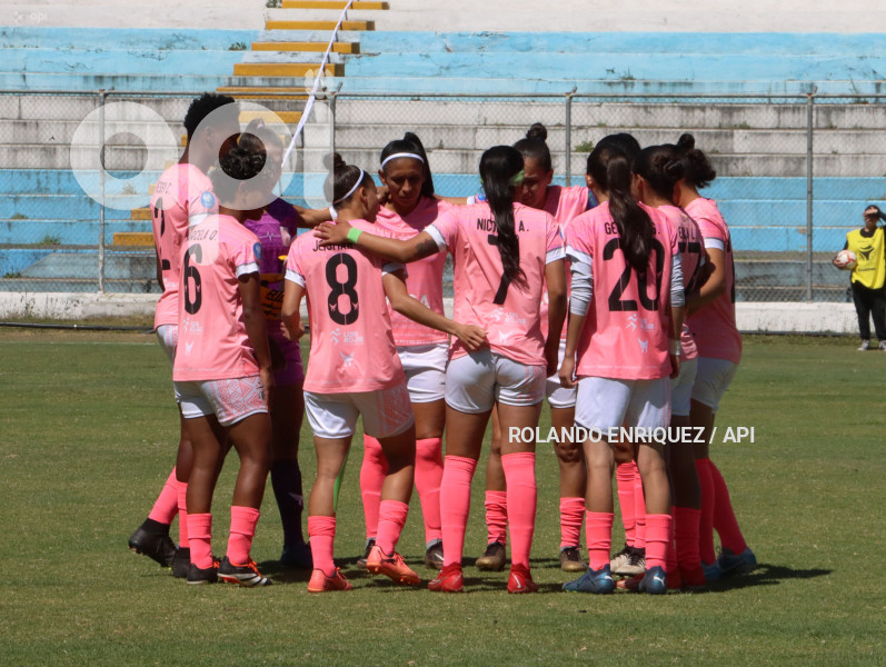 FBL-SUPERLIGA-FEMENINA-NANAS-MACARA