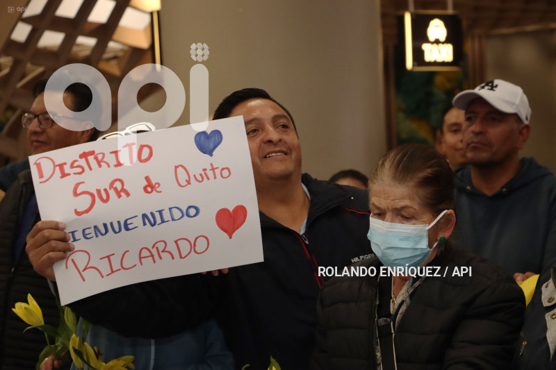 ARRIBO-RICARDO-PATINO