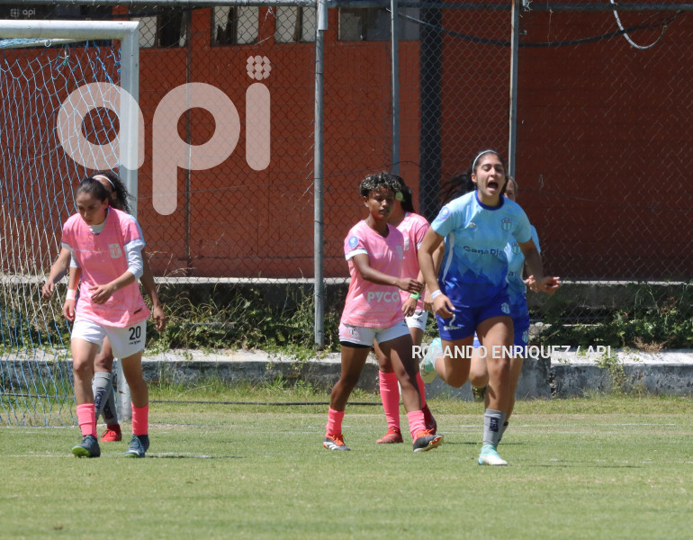 FBL-SUPERLIGA-FEMENINA-NANAS-MACARA
