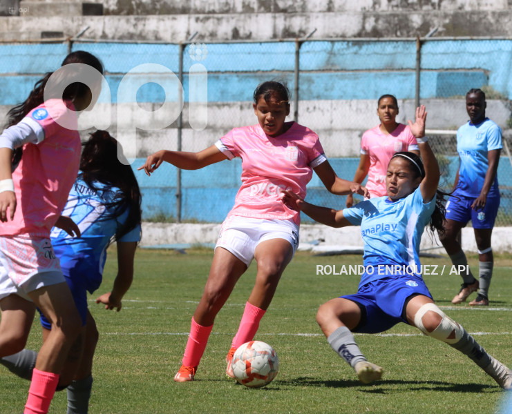 FBL-SUPERLIGA-FEMENINA-NANAS-MACARA