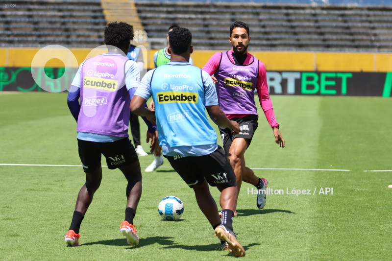FBL-LIGAPRO-ECUABET-CUMBAYÁ-INDEPENDIENTE