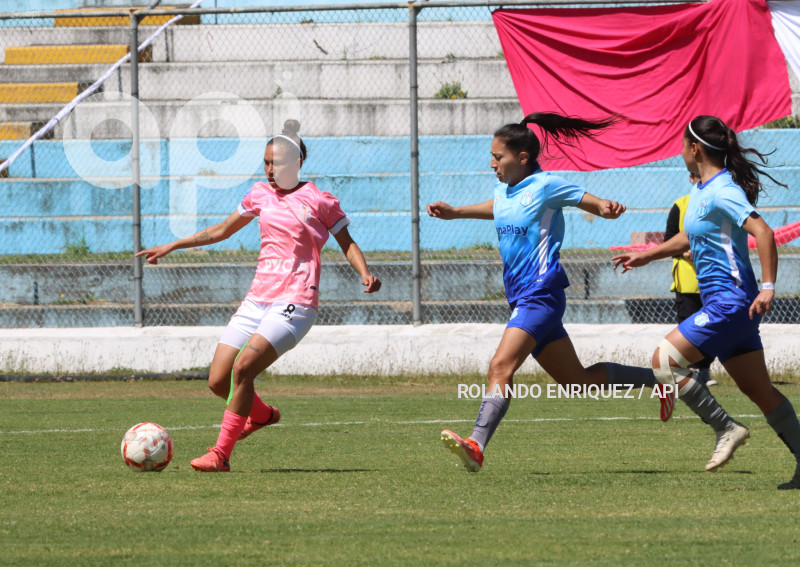 FBL-SUPERLIGA-FEMENINA-NANAS-MACARA