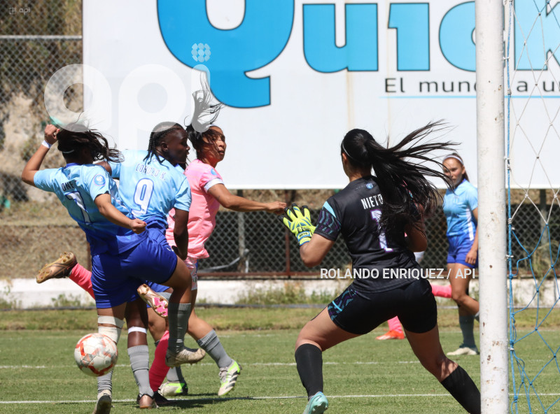 FBL-SUPERLIGA-FEMENINA-NANAS-MACARA