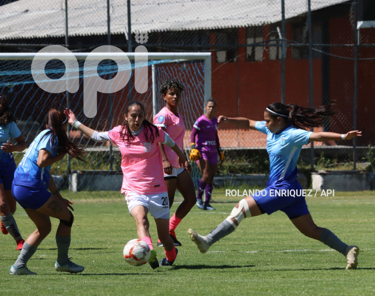 FBL-SUPERLIGA-FEMENINA-NANAS-MACARA