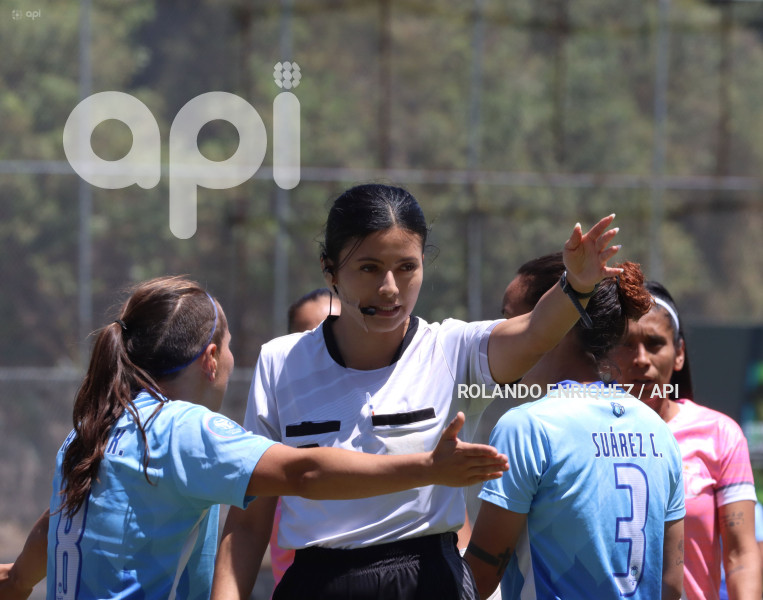 FBL-SUPERLIGA-FEMENINA-NANAS-MACARA