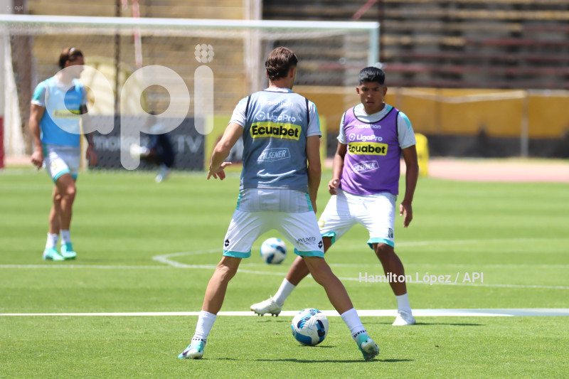 FBL-LIGAPRO-ECUABET-CUMBAYÁ-INDEPENDIENTE