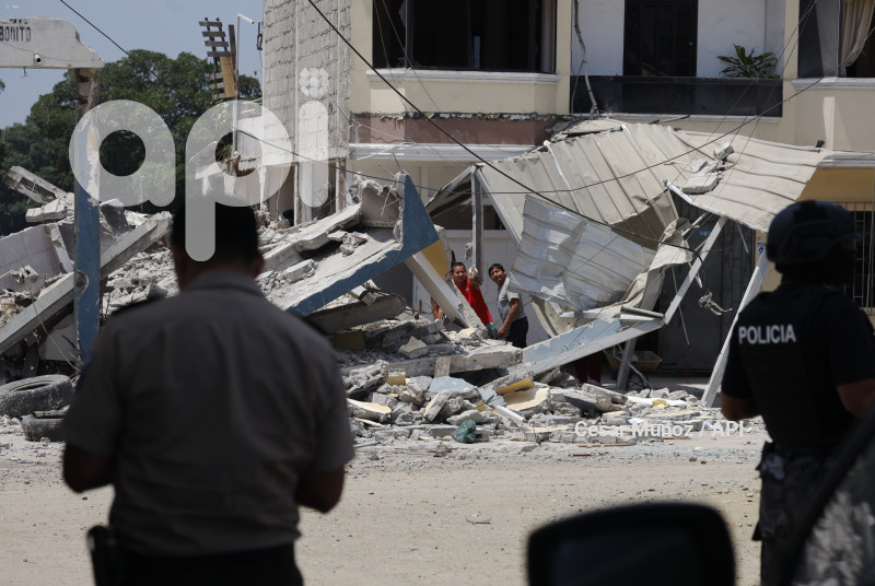 EXPLOSION PUERTO BOLIVAR