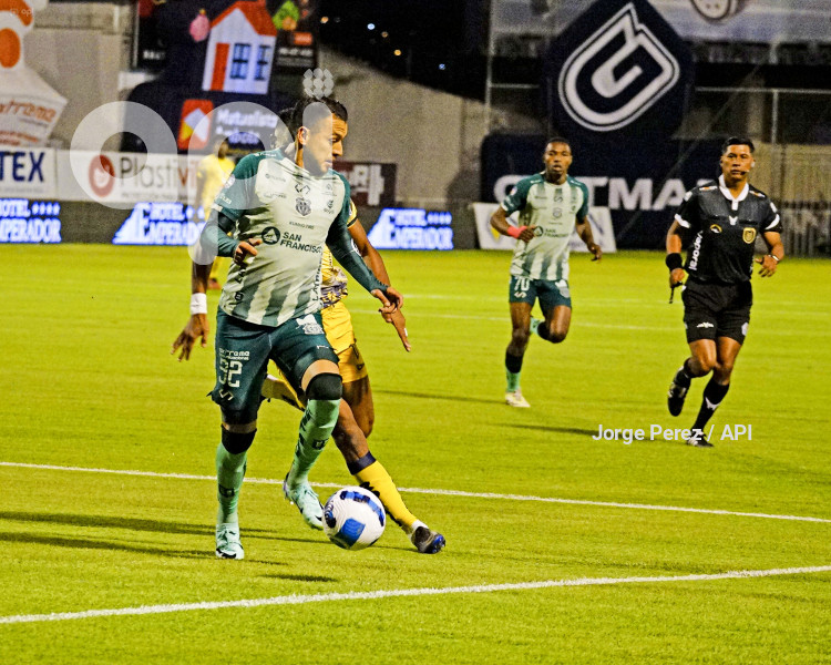 FBL LIGA PRO ECUABET TECNICO DELFIN