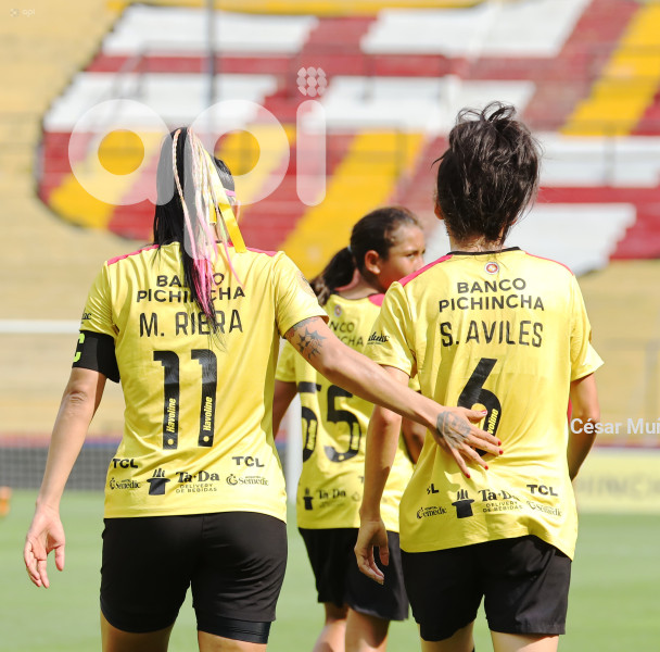 FBL-SUPERLIGA-BARCELONA-LEONES DEL NORTE