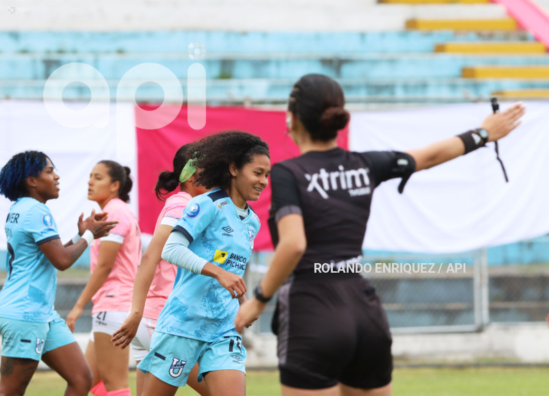 FBL-SUPERLIGA-FEMENINA-NANAS-UNIVERSIDAD-CATOLICA