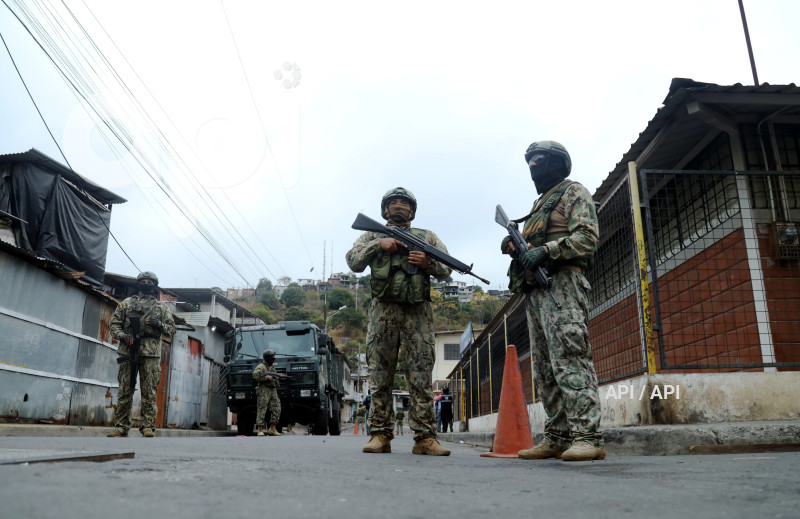 GYE-BLOQUE DE SEGURIDAD-LAS CABRAS