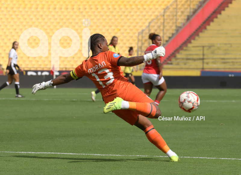 FBL-SUPERLIGA-BARCELONA-LEONES DEL NORTE