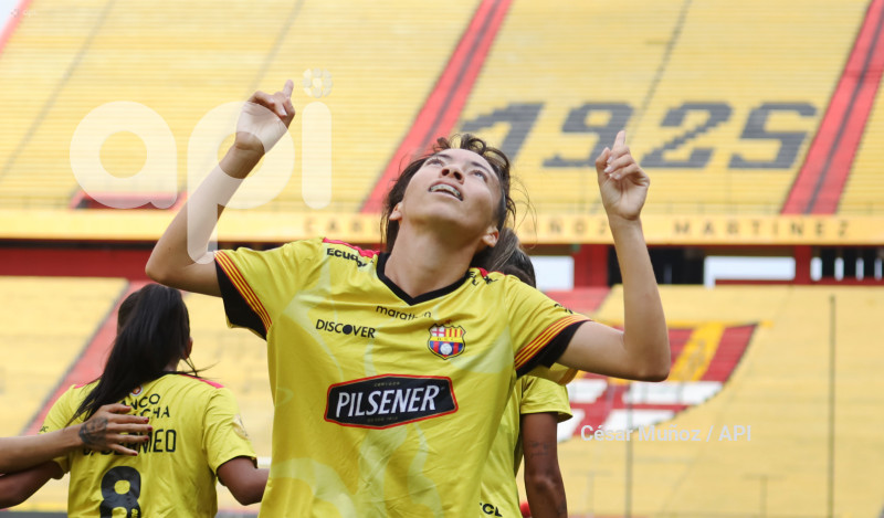 FBL-SUPERLIGA-BARCELONA-LEONES DEL NORTE