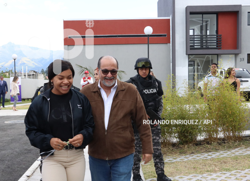 CASAS-NEISI-DAJOMES-ANGIE-PALACIOS