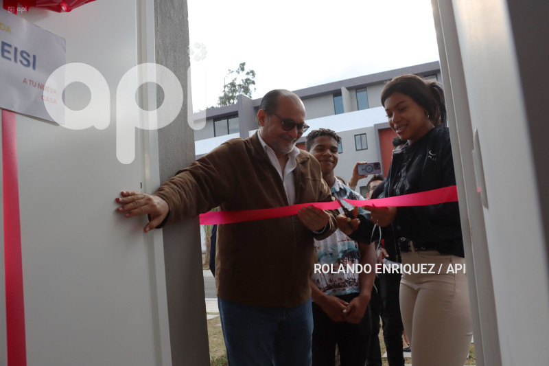 CASAS-NEISI-DAJOMES-ANGIE-PALACIOS
