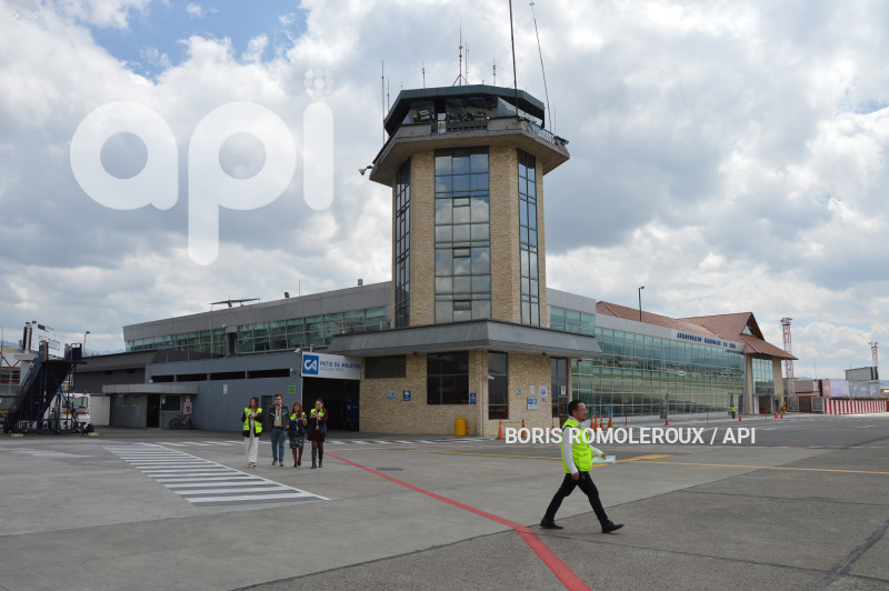 CUENCA-READECUACION-AEROPUERTO-MARISCAL LAMAR
