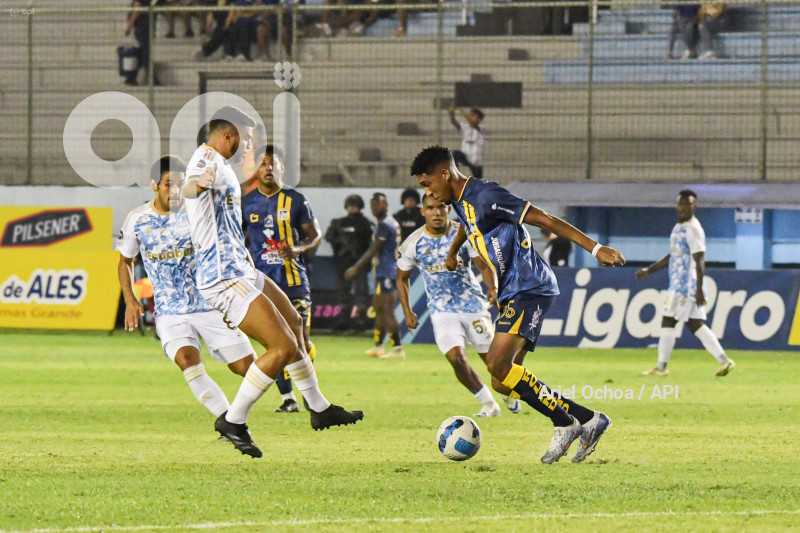 FBL-LIGAPRO-DELFIN-EMELEC