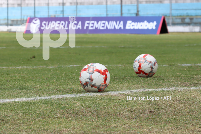 FBL-SUPERLIGA-FEMENINA-ECUABET-CATÓLICA-MACARÁ