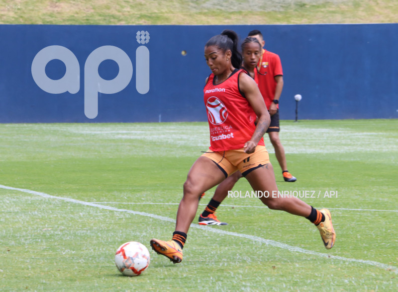 FBL-SUPERLIGA-FEMENINA-DRAGONAS-IDV-BARCELONA