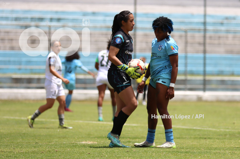 FBL-SUPERLIGA-FEMENINA-ECUABET-CATÓLICA-MACARÁ