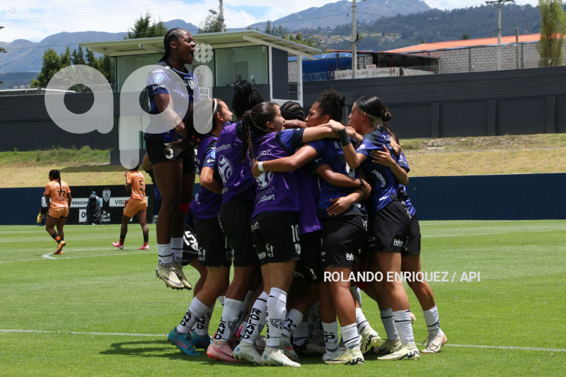 FBL-SUPERLIGA-FEMENINA-DRAGONAS-IDV-BARCELONA