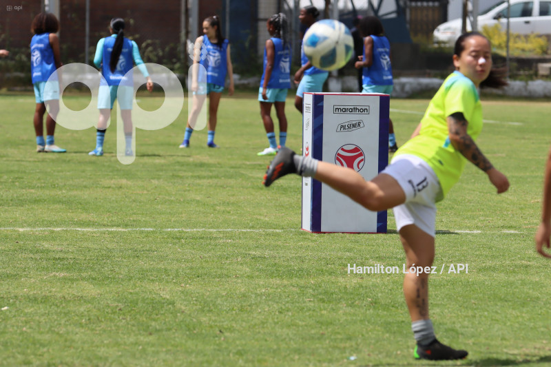 FBL-SUPERLIGA-FEMENINA-ECUABET-CATÓLICA-MACARÁ