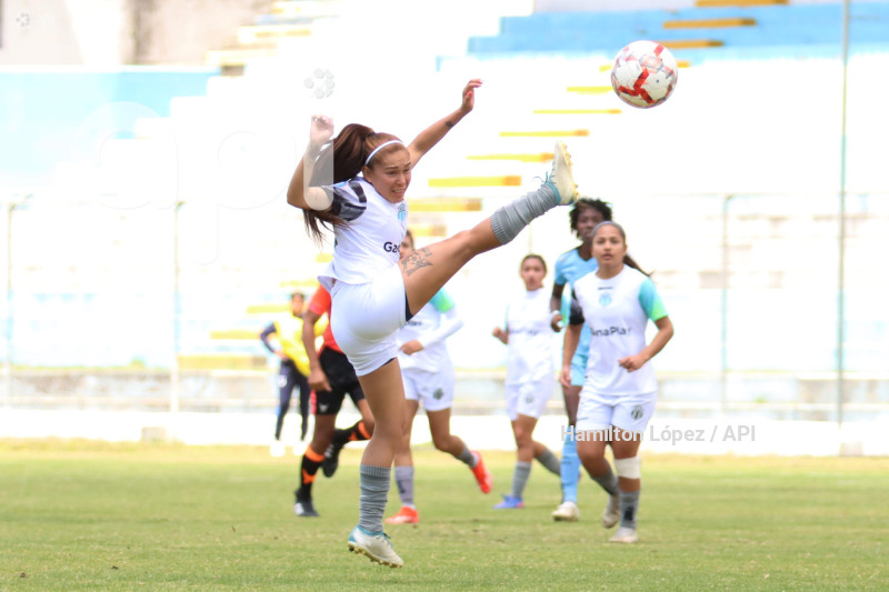 FBL-SUPERLIGA-FEMENINA-ECUABET-CATÓLICA-MACARÁ