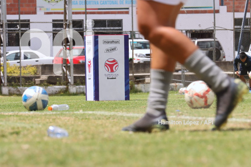 FBL-SUPERLIGA-FEMENINA-ECUABET-CATÓLICA-MACARÁ
