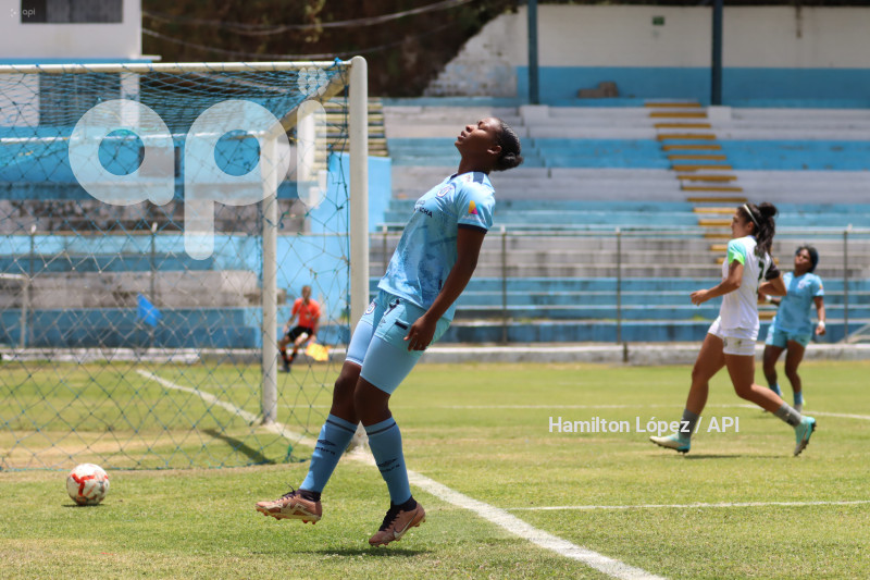 FBL-SUPERLIGA-FEMENINA-ECUABET-CATÓLICA-MACARÁ