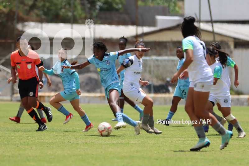 FBL-SUPERLIGA-FEMENINA-ECUABET-CATÓLICA-MACARÁ