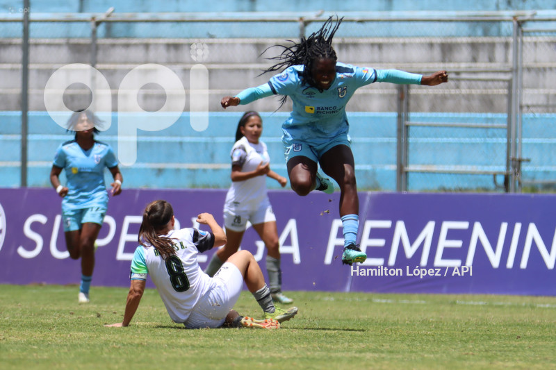 FBL-SUPERLIGA-FEMENINA-ECUABET-CATÓLICA-MACARÁ