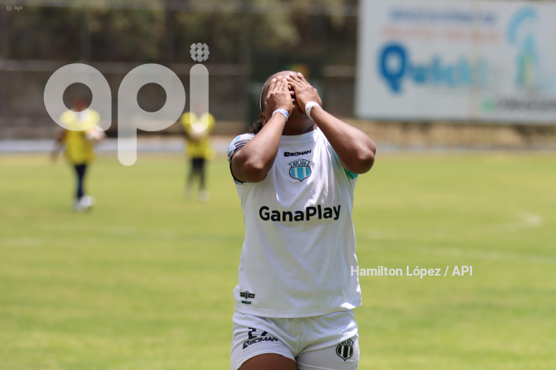 FBL-SUPERLIGA-FEMENINA-ECUABET-CATÓLICA-MACARÁ