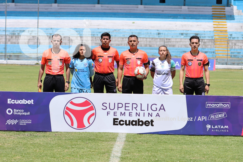 FBL-SUPERLIGA-FEMENINA-ECUABET-CATÓLICA-MACARÁ