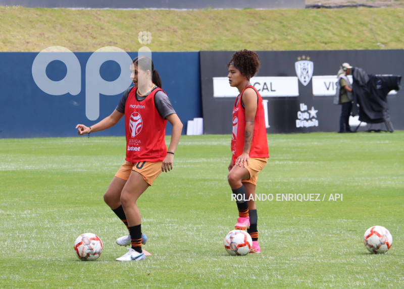 FBL-SUPERLIGA-FEMENINA-DRAGONAS-IDV-BARCELONA