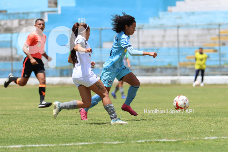 FBL-SUPERLIGA-FEMENINA-ECUABET-CATÓLICA-MACARÁ
